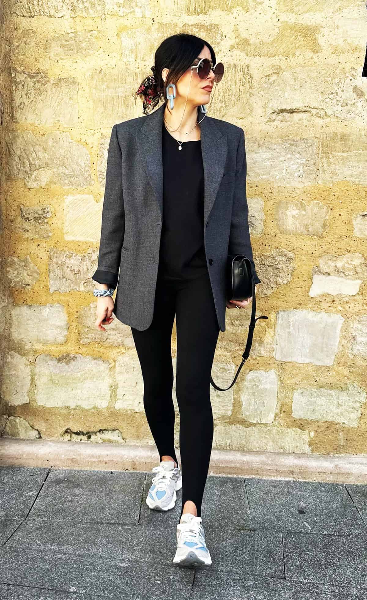 cute outfits with leggings for women over 30