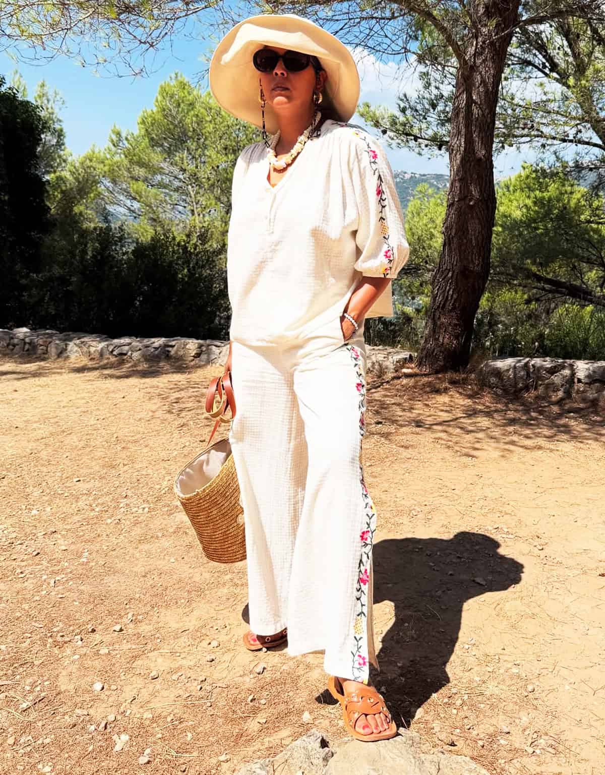 cute outfits summer for women over 30 featuring a relaxed embroidered matching summer set