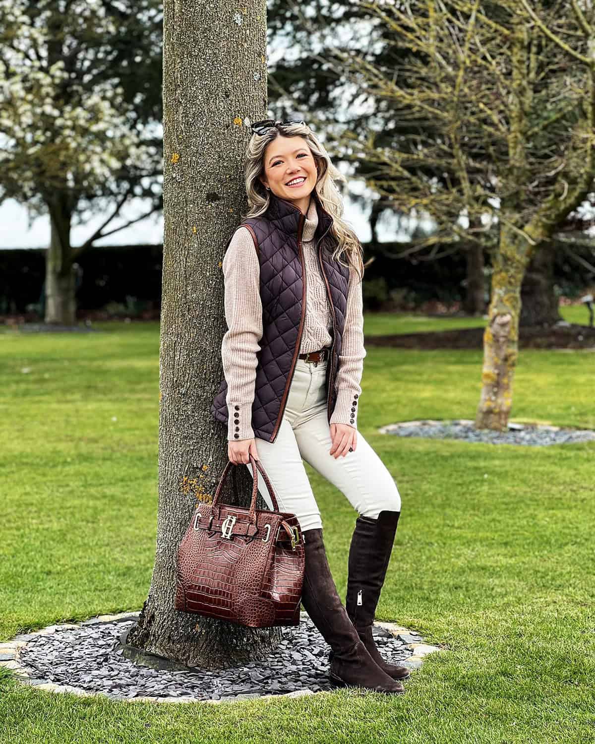 oversized sweater and tall boots equestrian outfit ideas