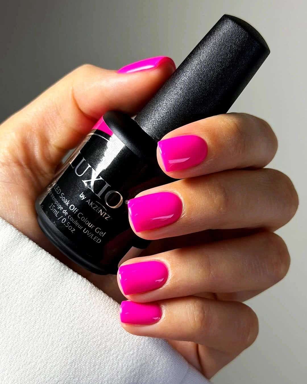 neon pink nails