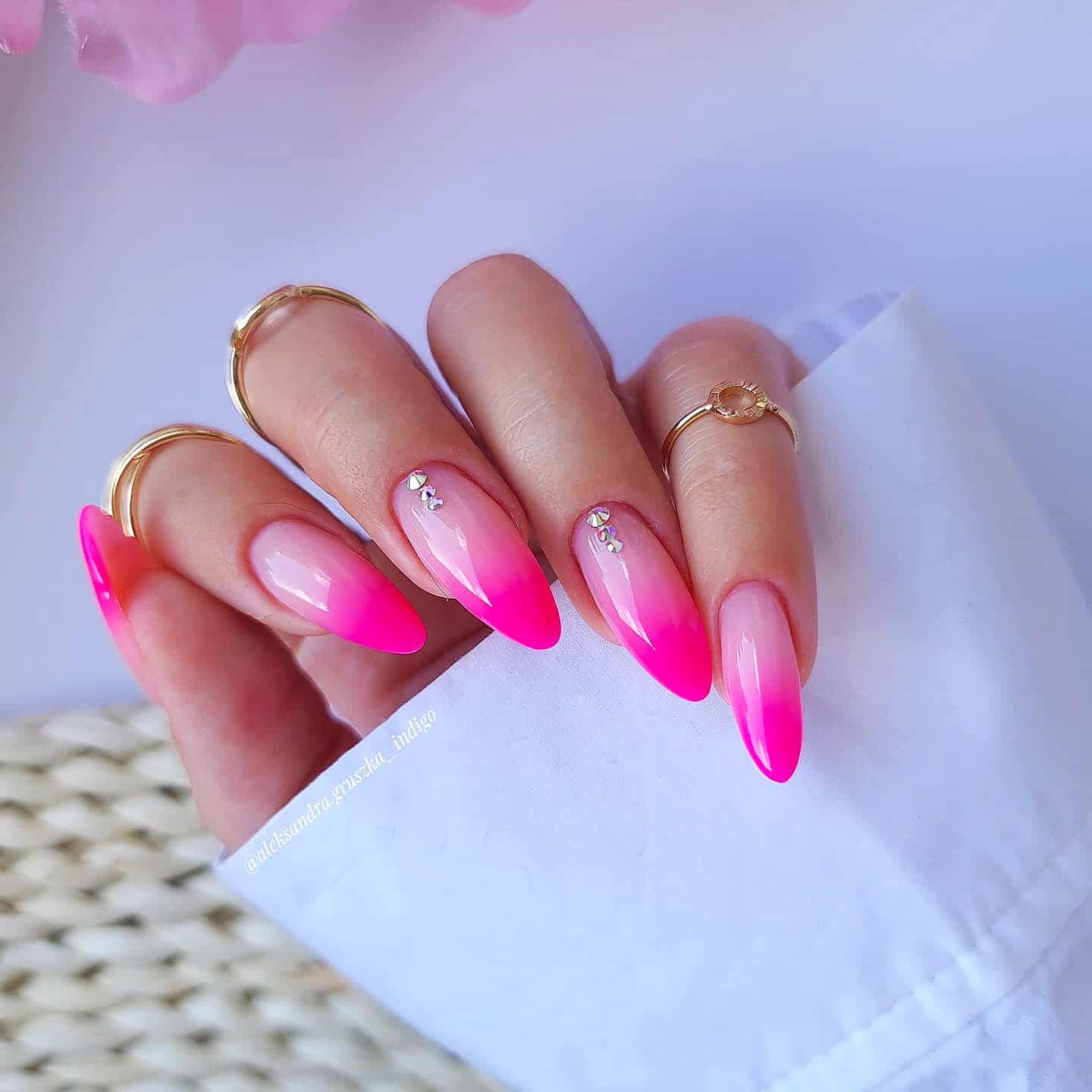 ombre neon pink nails