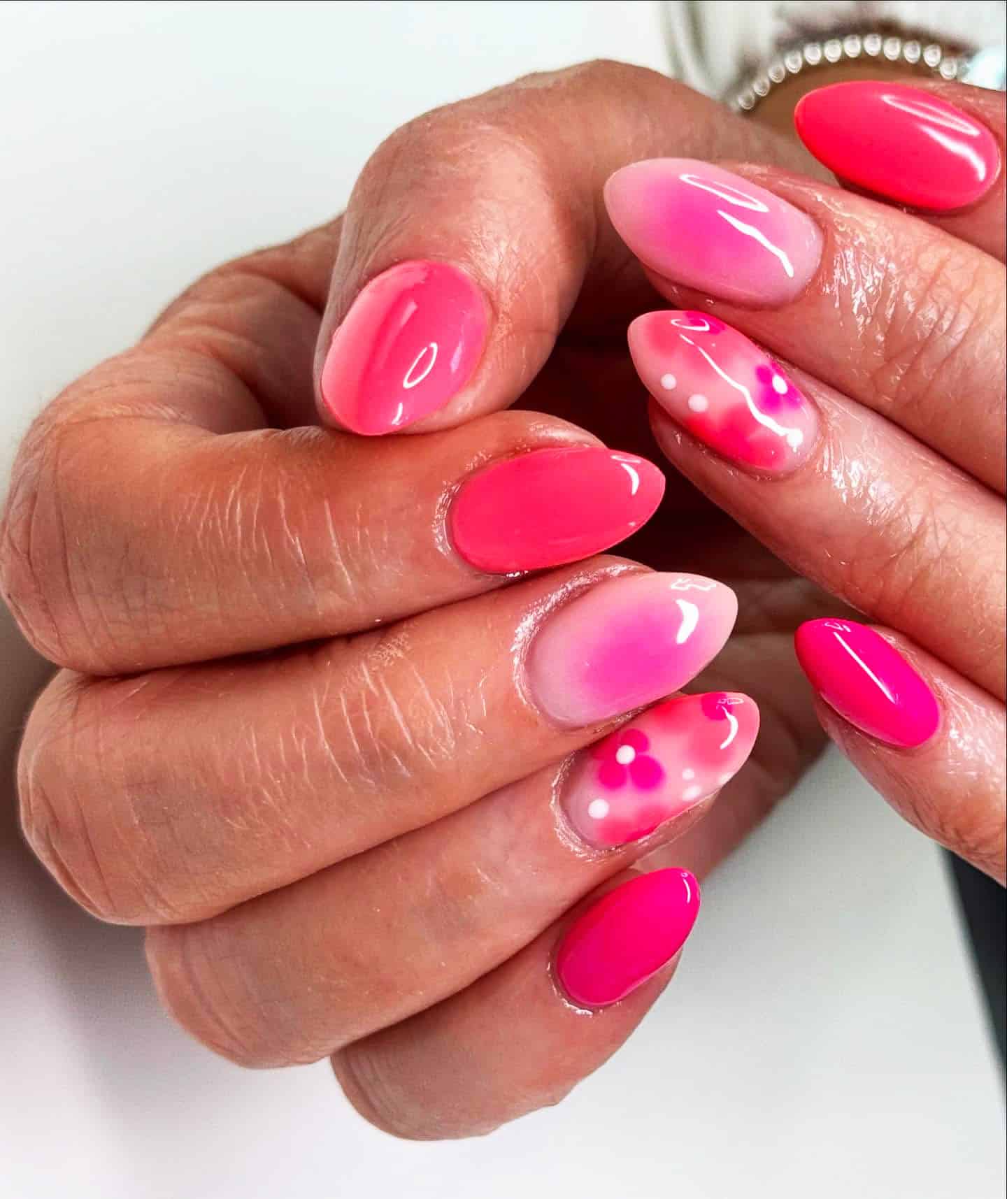 ombre neon pink nails