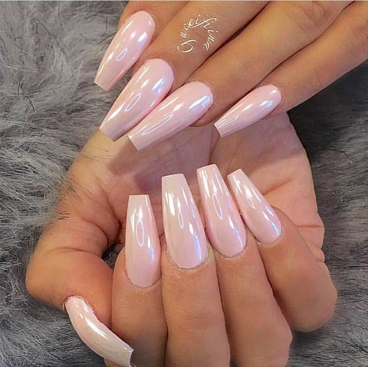 pink chrome nails for summer weddings