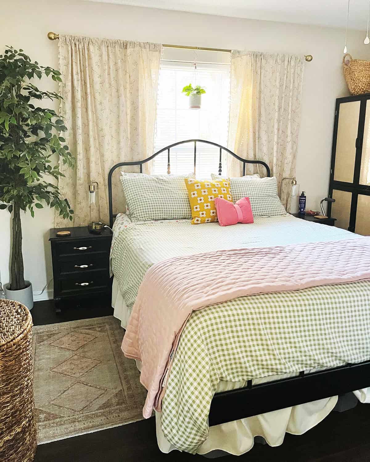 gingham bedding with soft pink quilt, metal bed frame, relaxed cozy bedroom cottagecore bedroom insp