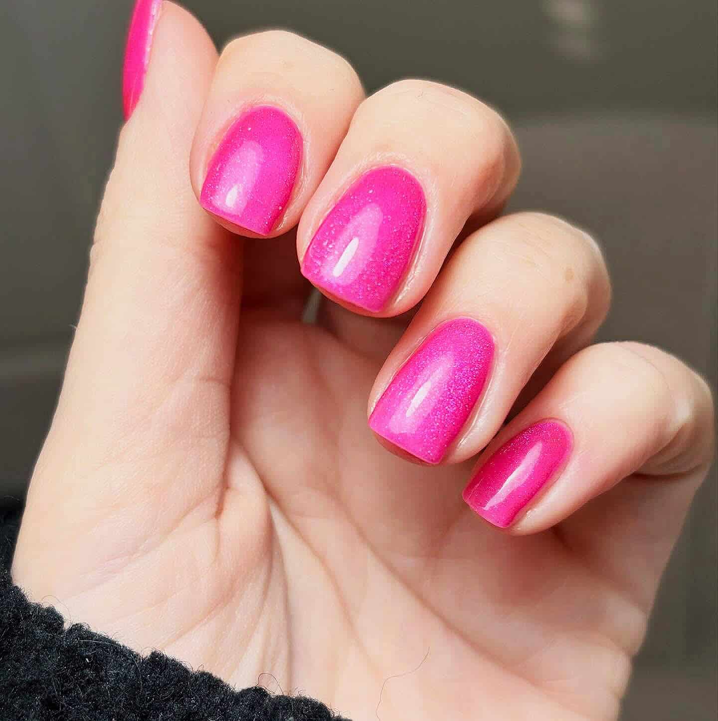 neon pink nails
