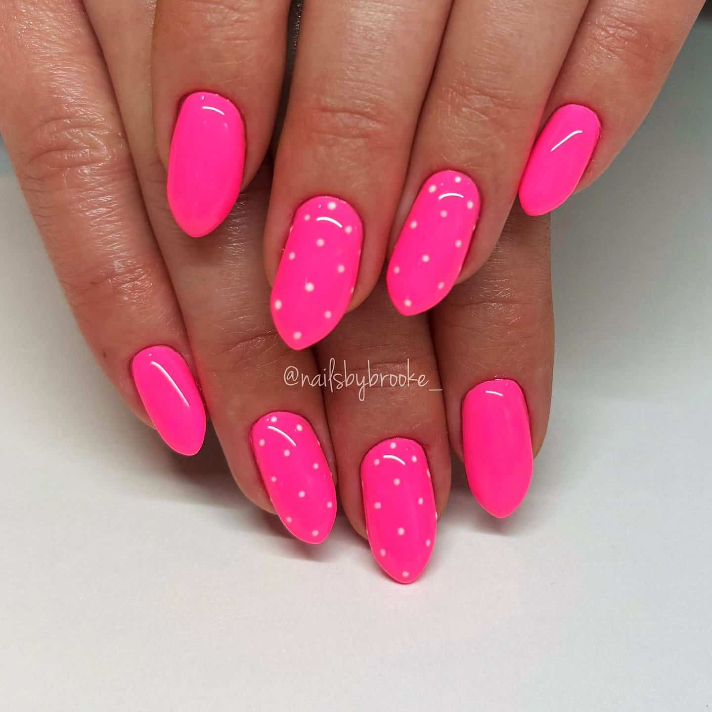 neon pink nails
