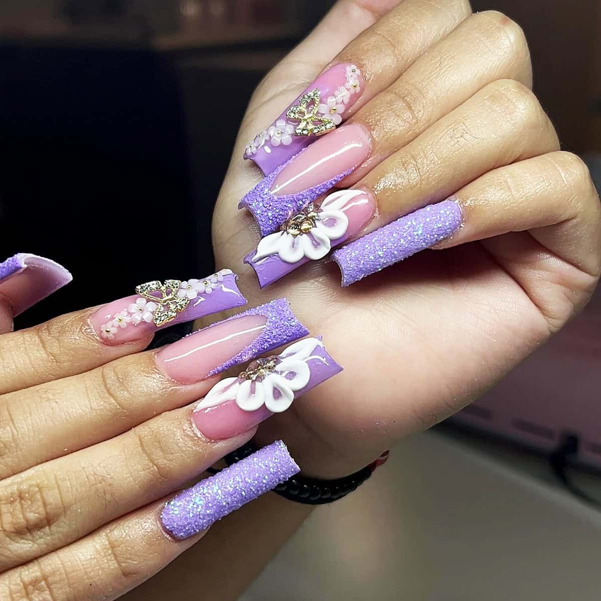 milky white to icy blue ombre square nails clean summer look baddie nails for summer