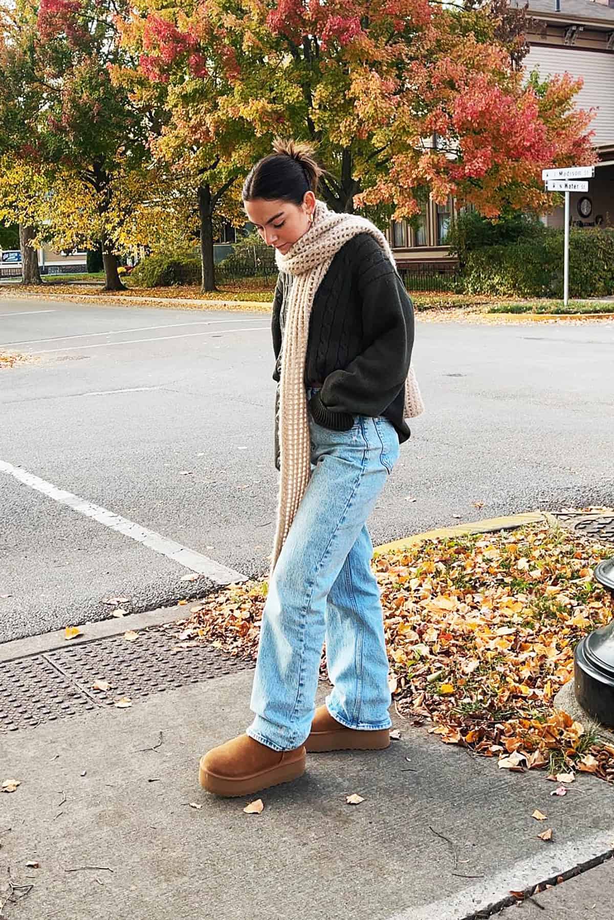 olive cable knit cream scarf jeans and sweaters for fall