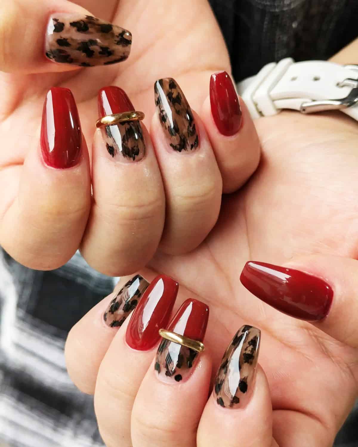 deep red watercolor leopard nails fall leopard print nails