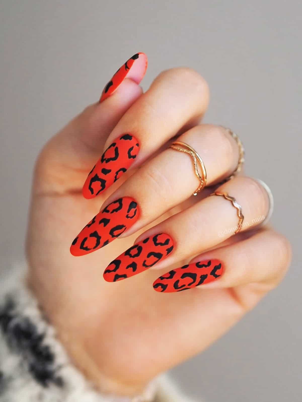 matte red full leopard nails fall leopard print nails
