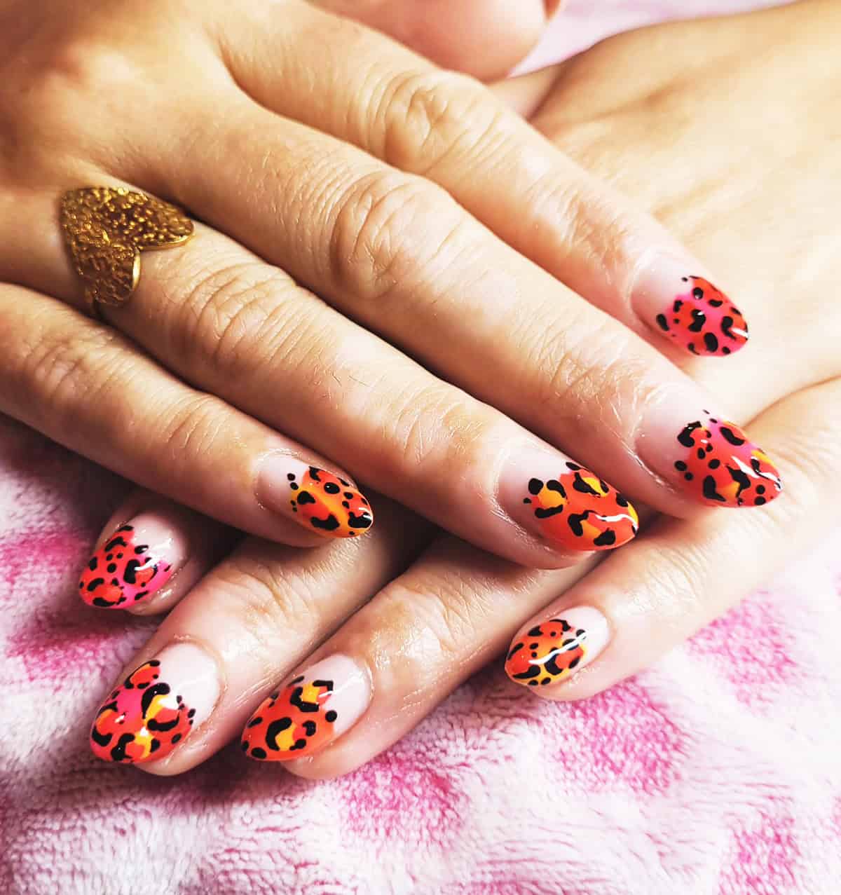 orange pink side leopard nails fall leopard print nails