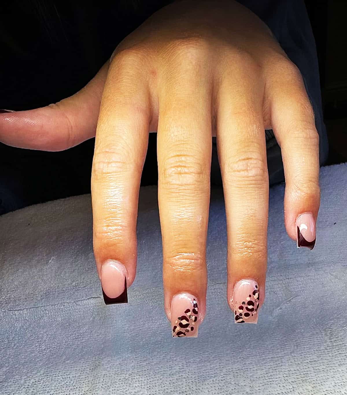 burgundy nude corner leopard nails fall leopard print nails