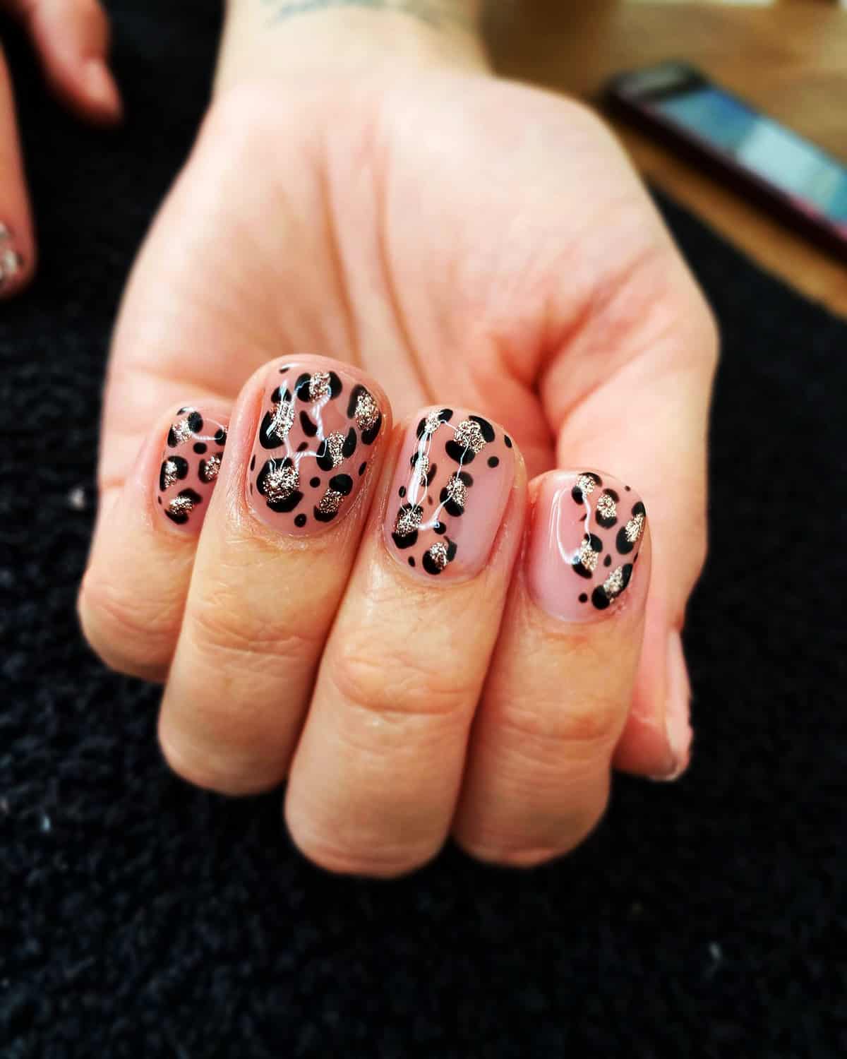 rose gold glitter spots short leopard print nails
