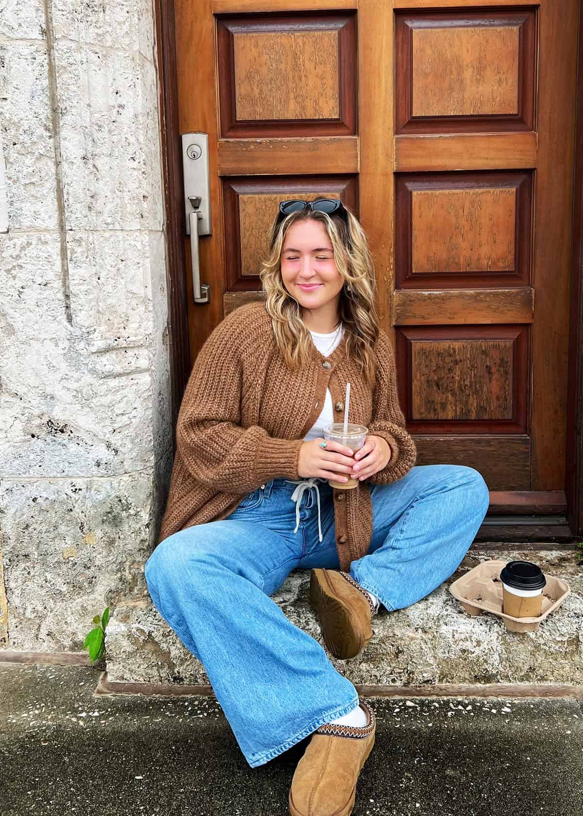 chunky brown cardigan light denim jeans and sweaters for fall