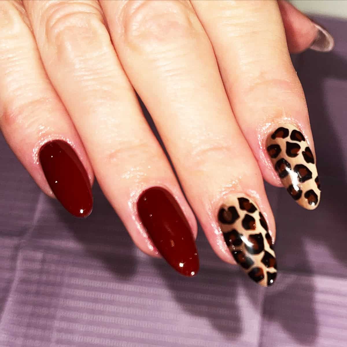cranberry caramel leopard accent nails fall leopard print nails
