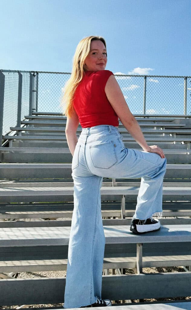 red crop top wide leg jeans looks for summer