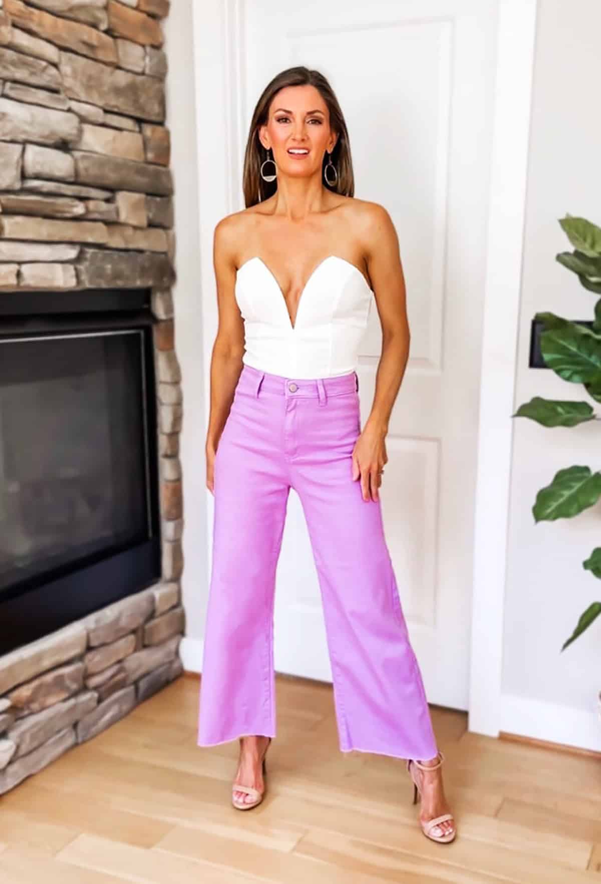 white bustier lilac wide leg jeans looks for summer