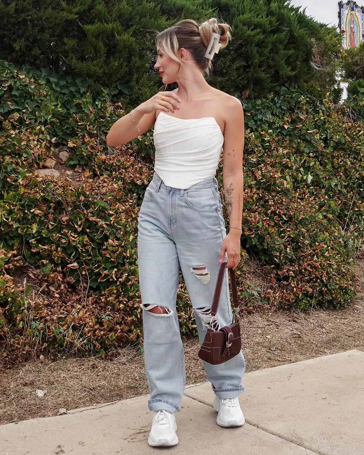 white strapless distressed wide leg jeans looks for summer
