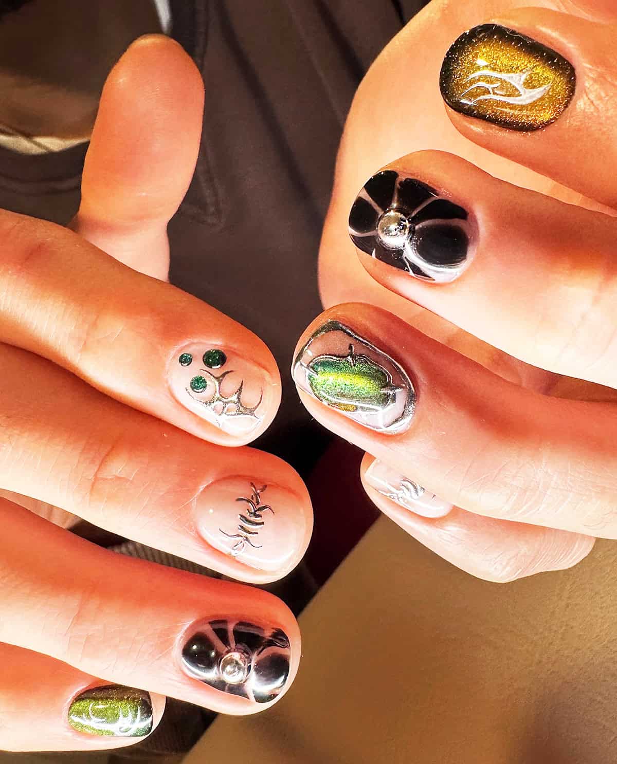 chrome spider insect men's nails