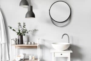 minimalistic small bathroom decor ideas