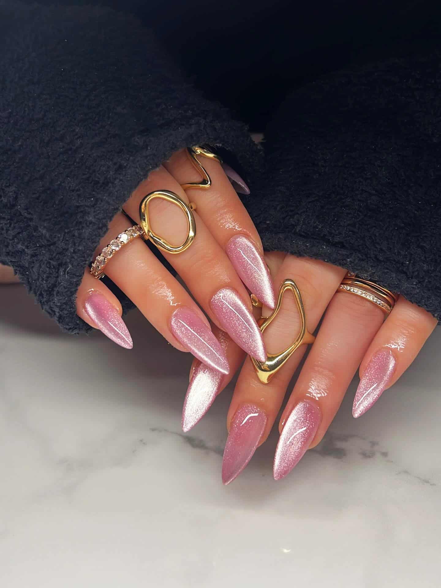 pink chrome nails for summer weddings