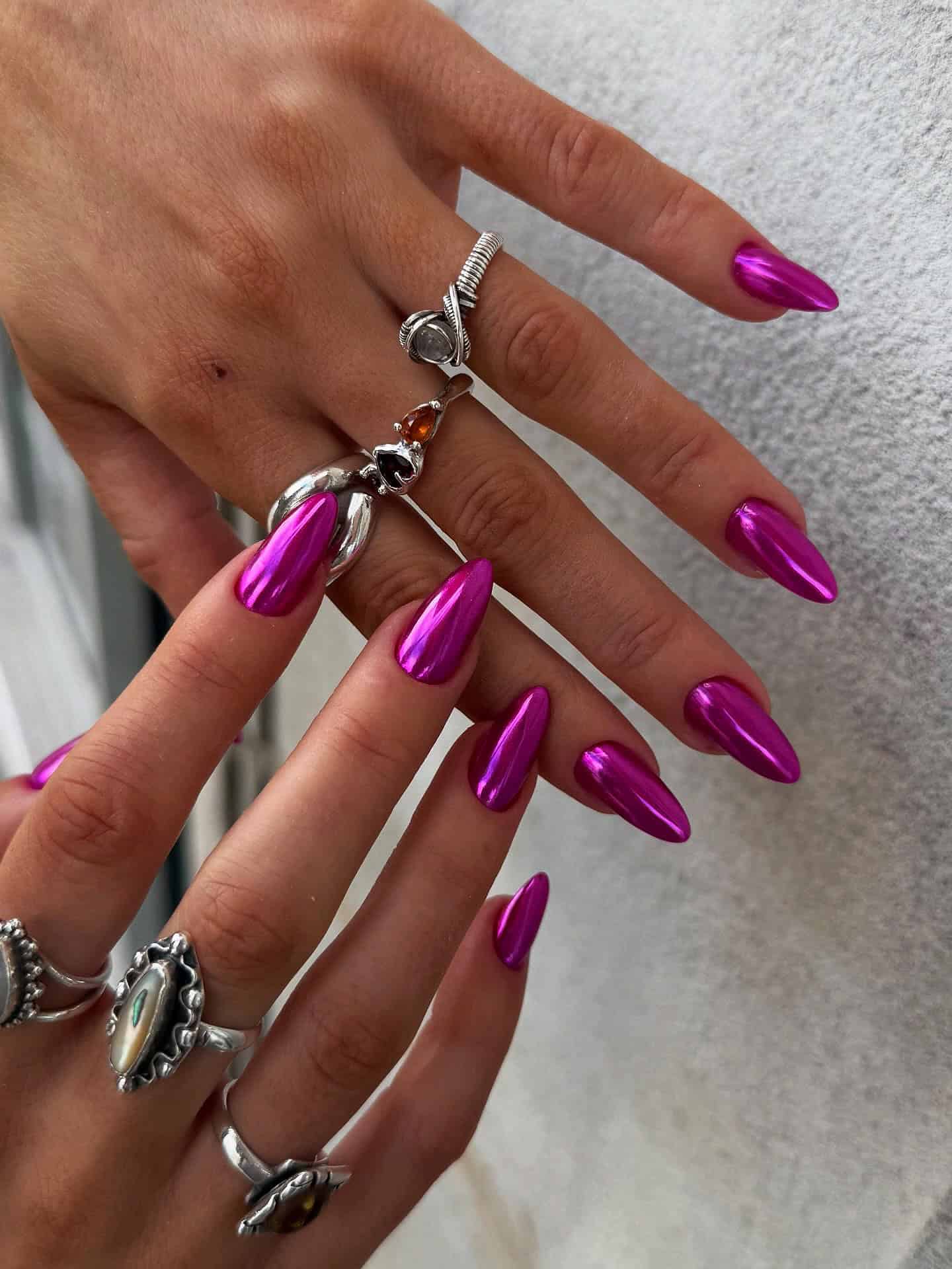pink chrome nails for summer weddings