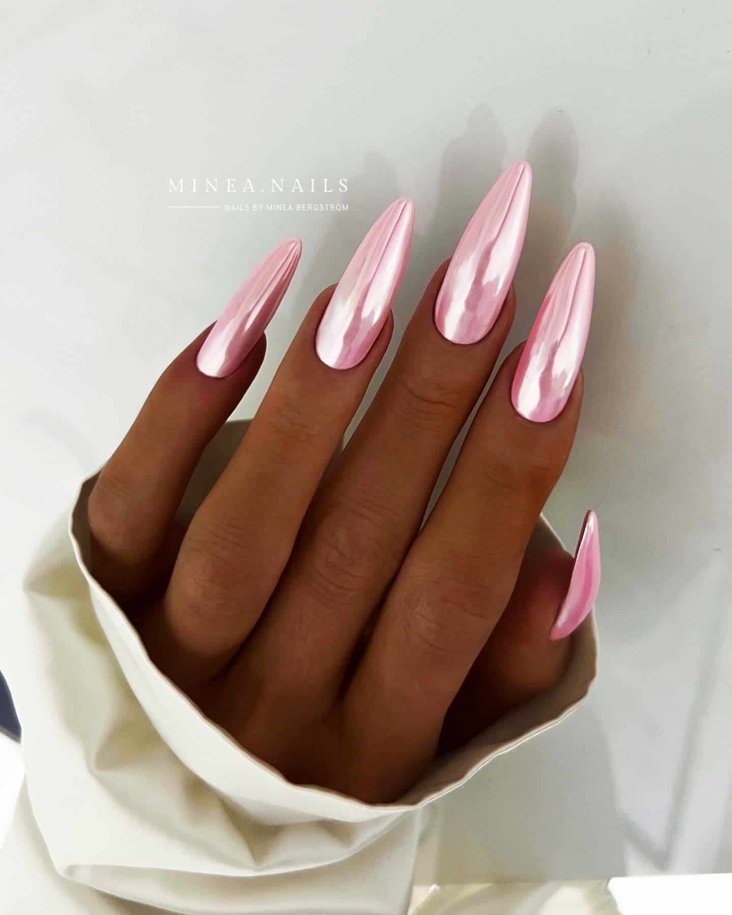 pink chrome nails for summer weddings