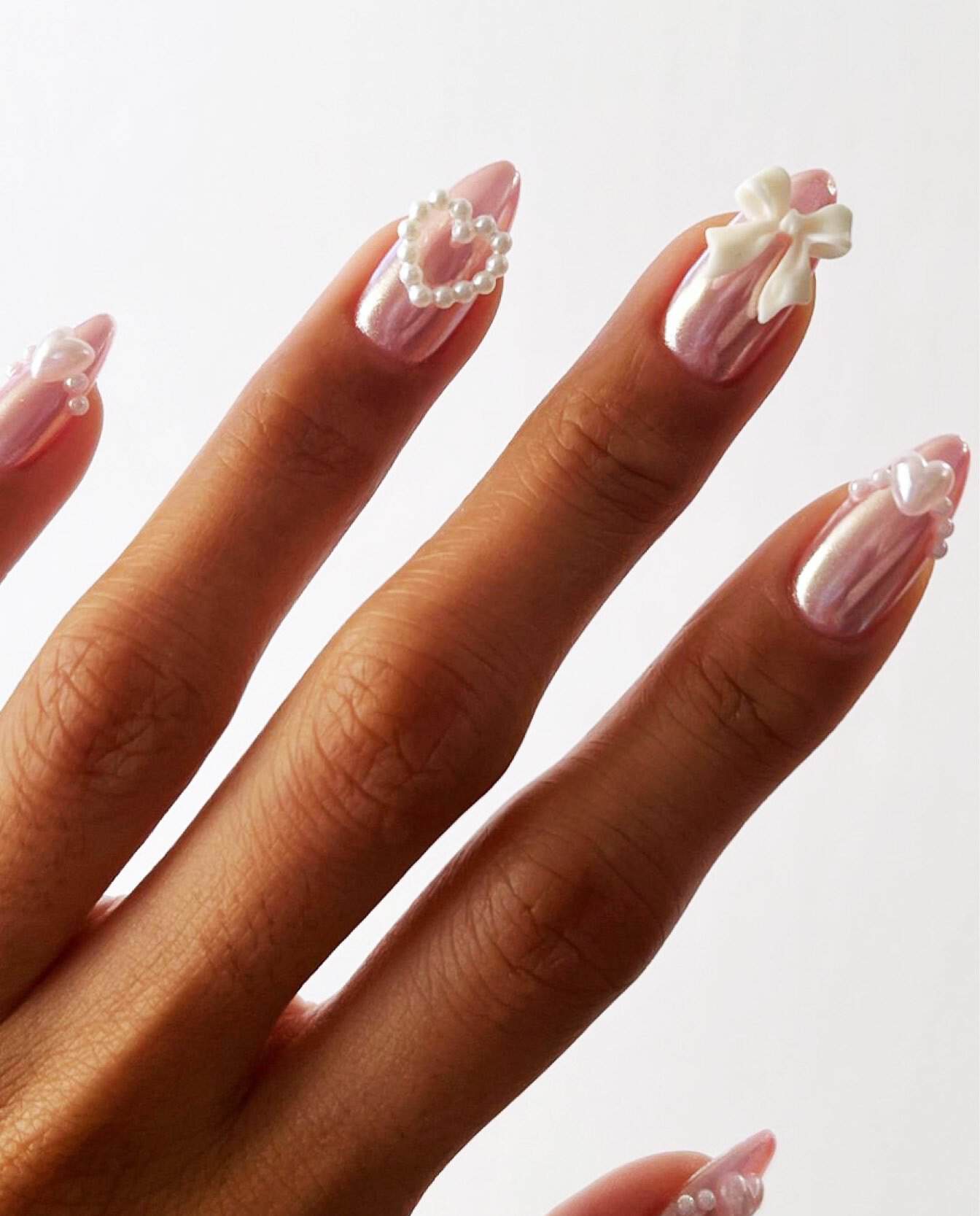 pink chrome nails for summer weddings